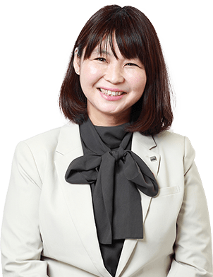 専務取締役 深田 亜矢子